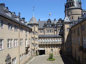 Schlosshof